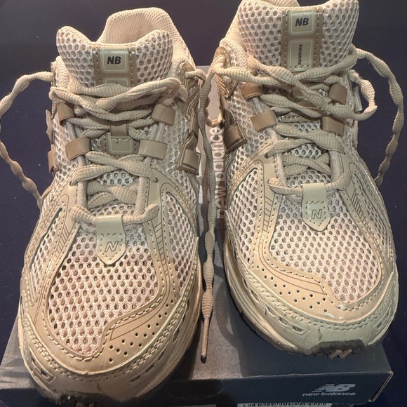 New Balance Light Tan Mesh Sneakers - Picture 3 of 8